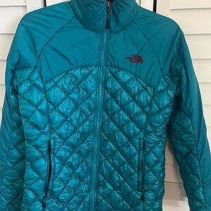 The North Face Women's Teal Quilted Puffer Jacket